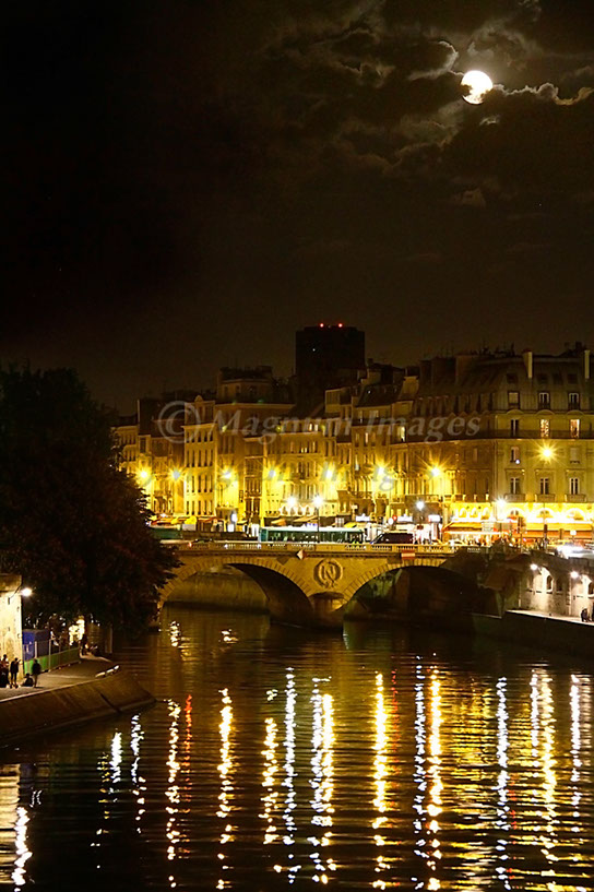 Paris Pont au Change Bridge 1